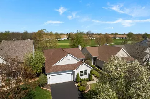 21600 W Larch Dr, Plainfield, IL 60544