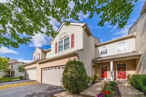 2827 Caldwell Ln, Geneva, IL 60134