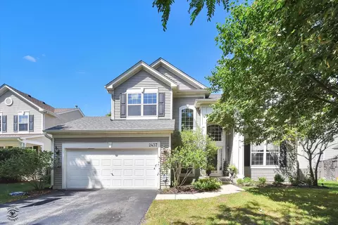2437 Deer Point Dr, Montgomery, IL 60538