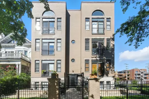 4606 N Malden St #3S, Chicago, IL 60640