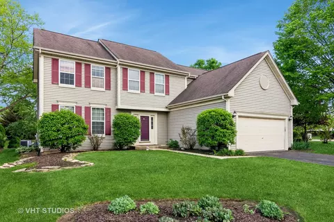 2909 Savannah Dr, Aurora, IL 60502