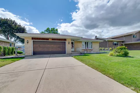 1313 W Byron Ave, Addison, IL 60101