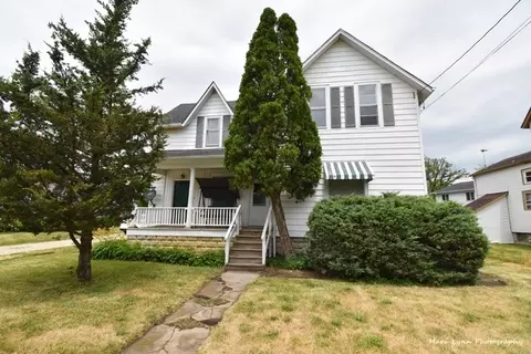 459 E State St, Sycamore, IL 60178