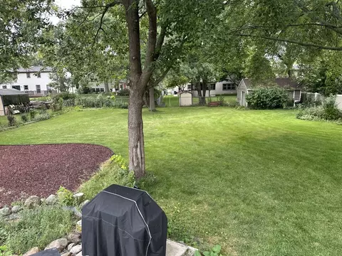 Exterior - 520 Russell St, Wheeling, IL 60090 photo 5 of 8