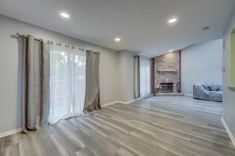 309 Inner Circle Dr, Bolingbrook, IL 60490 photo 12
