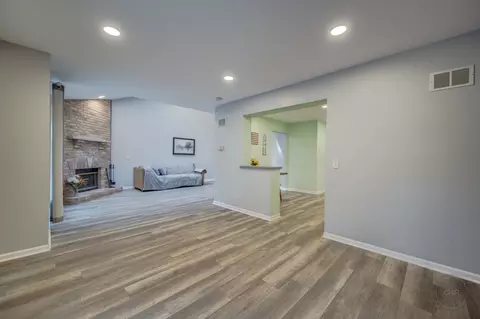 309 Inner Circle Dr, Bolingbrook, IL 60490 photo 13