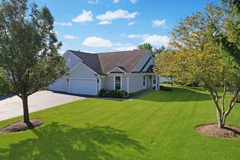 13497 Hemlock Ct, Huntley, IL 60142