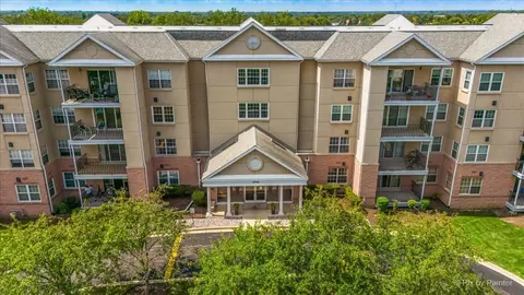 13750 Bristlecone Dr S #208, Plainfield, IL 60544