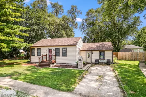 621 S Circle Dr, Wilmington, IL 60481