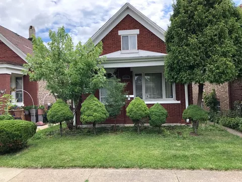 2327 Harvey Ave, Berwyn, IL 60402