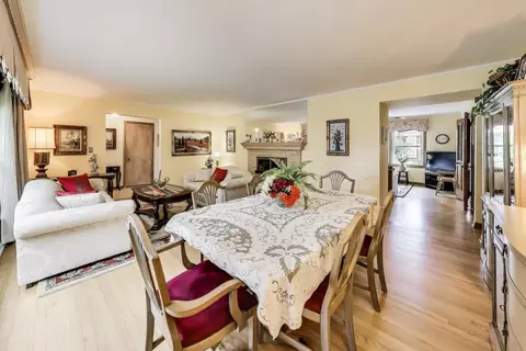 Dining - 2435 Pick Dr, Glenview, IL 60025 photo 1 of 1