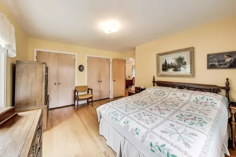 Bedroom - 2435 Pick Dr, Glenview, IL 60025 photo 1 of 4