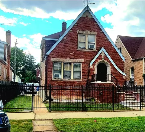 5254 S Sacramento Ave, Chicago, IL 60632
