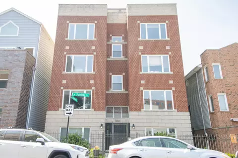 323 W Schiller St #1W, Chicago, IL 60610