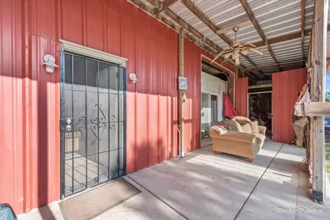 5 N487 County Line Rd, Maple Park, IL 60151