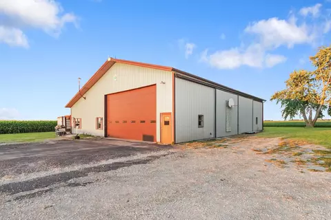 Other - 947 N 2nd Rd, Dana, IL 61321 photo 2 of 4