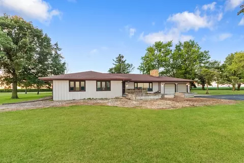 Other - 947 N 2nd Rd, Dana, IL 61321 photo 1 of 4