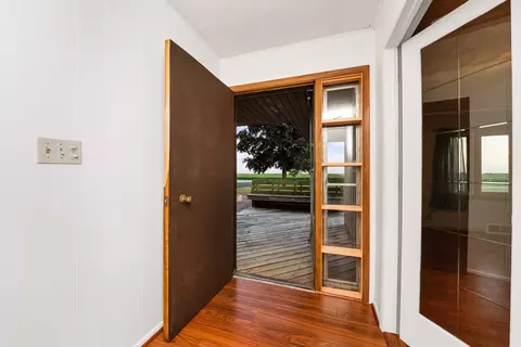 Entry Way - 947 N 2nd Rd, Dana, IL 61321 photo 1 of 1