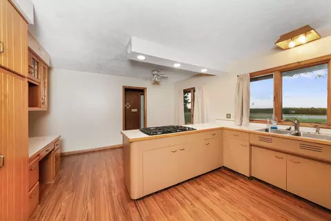 Kitchen - 947 N 2nd Rd, Dana, IL 61321 photo 1 of 4