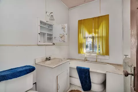 Bath - 224 E Cass St, Joliet, IL 60432 photo 1 of 1