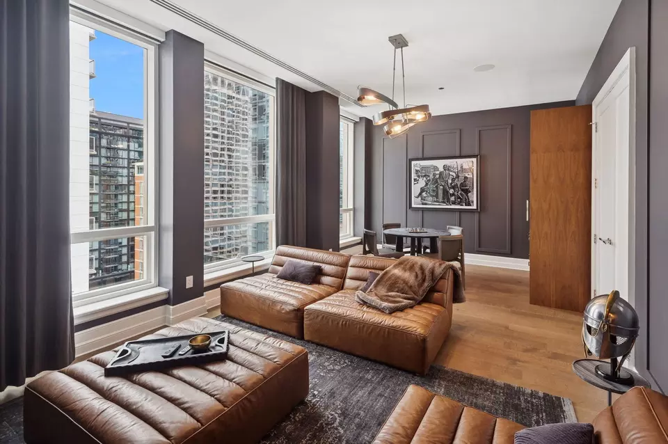 Living - 435 N Michigan Ave #1112, Chicago, IL 60611 photo 9 of 13