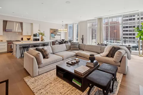 Living - 435 N Michigan Ave #1112, Chicago, IL 60611 photo 1 of 13