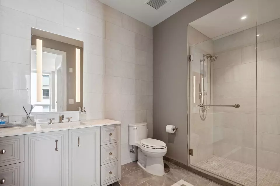 Bath - 435 N Michigan Ave #1112, Chicago, IL 60611 photo 6 of 7