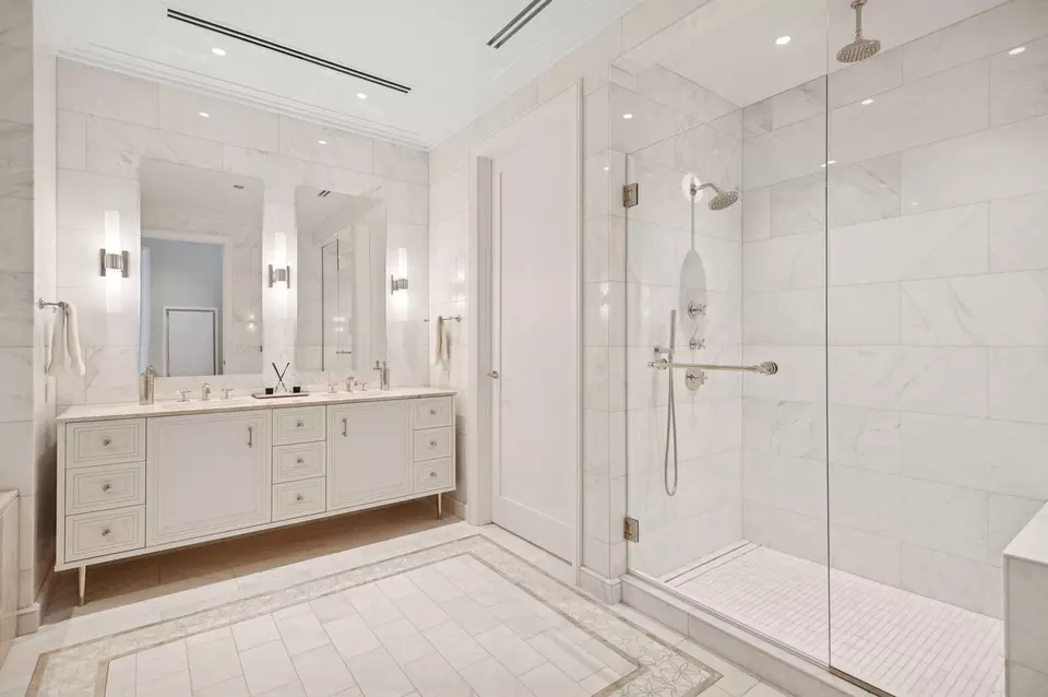 Bath - 435 N Michigan Ave #1112, Chicago, IL 60611 photo 5 of 7