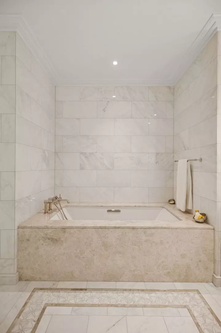 Bath - 435 N Michigan Ave #1112, Chicago, IL 60611 photo 3 of 7
