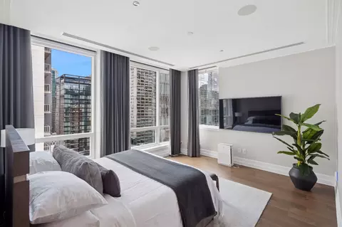 Bedroom - 435 N Michigan Ave #1112, Chicago, IL 60611 photo 1 of 7