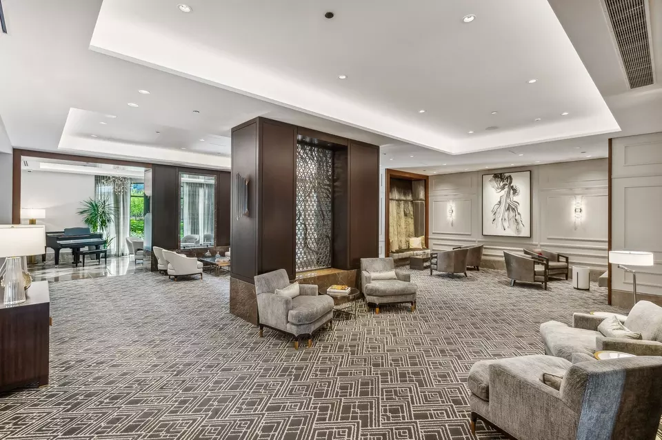 Living - 435 N Michigan Ave #1112, Chicago, IL 60611 photo 11 of 13