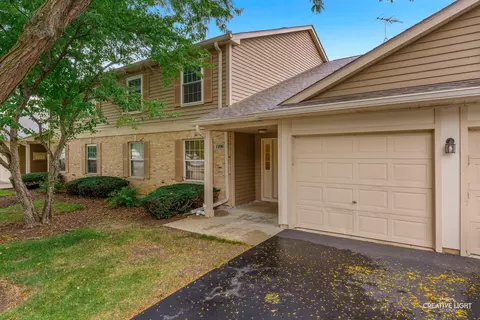 1106 Canterbury Ct #A, Elgin, IL 60120