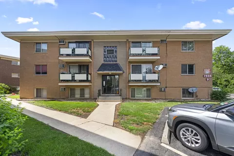 7408 W 111th St #309, Worth, IL 60482