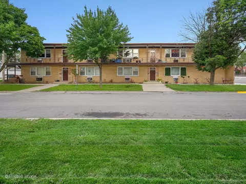 3125 Scoville Ave #5, Berwyn, IL 60402