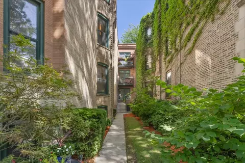 3619 N Wilton Ave #3, Chicago, IL 60613