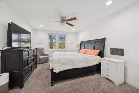 Bedroom - 3931 Maple Ave, Brookfield, IL 60513 photo 3 of 4