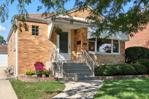 7620 N Olcott Ave, Niles, IL 60714