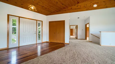 Entry Way - 15303 E Il Rt 72, Davis Junction, IL 61020 photo 1 of 2