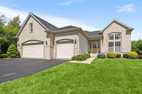 1087 Waterview Cir, Antioch, IL 60002