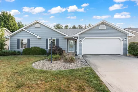 2007 Jonathon Dr, Monticello, IL 61856