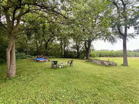 370 N 1st St, Sheldon, IL 60966 photo 5