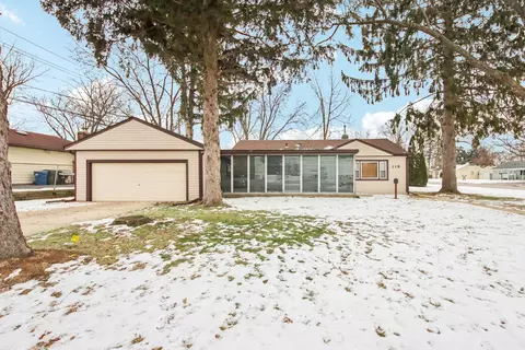 119 Fairway Rd, Carpentersville, IL 60110