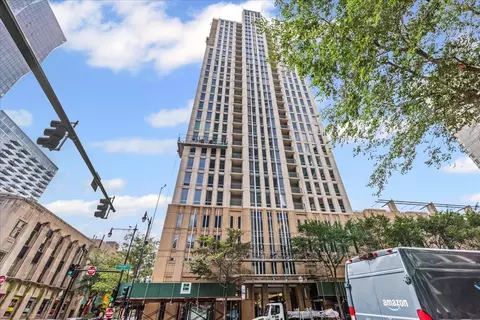 1250 S Michigan Ave #907, Chicago, IL 60605