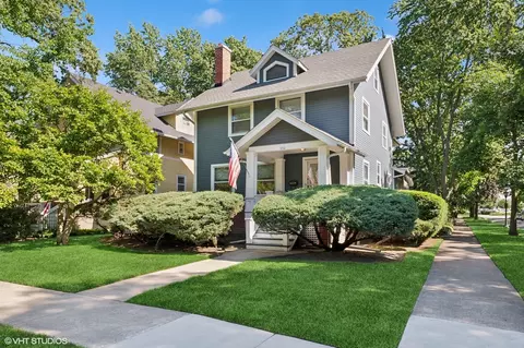 1241 Forest Ave, Wilmette, IL 60091