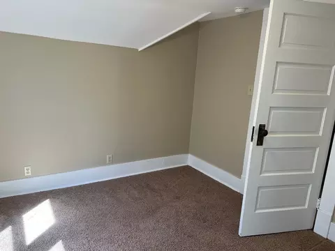 Bedroom - 16701 Parnell Rd, Dewitt, IL 61735 photo 9 of 9