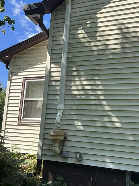 Exterior - 16701 Parnell Rd, Dewitt, IL 61735 photo 6 of 22