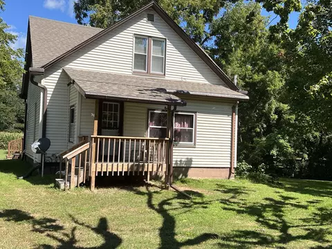 Exterior - 16701 Parnell Rd, Dewitt, IL 61735 photo 3 of 22