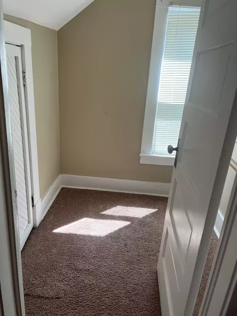 Bedroom - 16701 Parnell Rd, Dewitt, IL 61735 photo 7 of 9