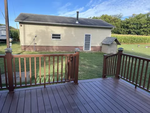 Exterior - 16701 Parnell Rd, Dewitt, IL 61735 photo 19 of 22