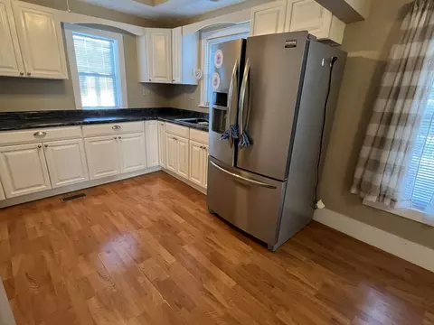 Kitchen - 16701 Parnell Rd, Dewitt, IL 61735 photo 1 of 4